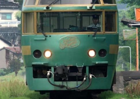 1152_【ゆふいんの森】3号、4号（I世）走行シーン