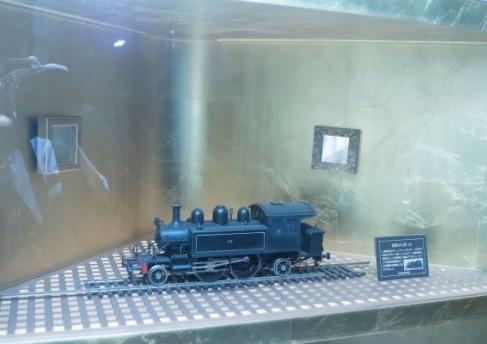 3175_【或る列車】模型展示ケース（１号車BAR ARU付近）