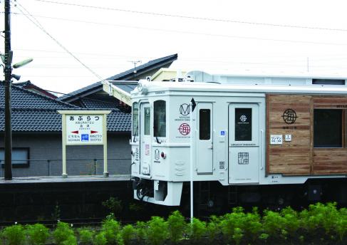 365_【海幸山幸】走行シーン（油津駅）