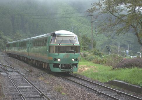 392_【ゆふいんの森】3号、4号（I世）走行シーン